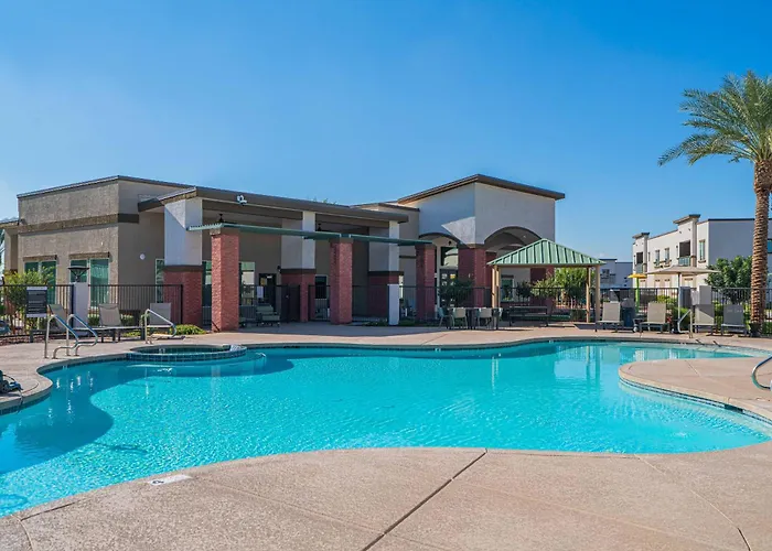 Stadium Area Unit With Balcony Pool Gym Parking Wd Apartment