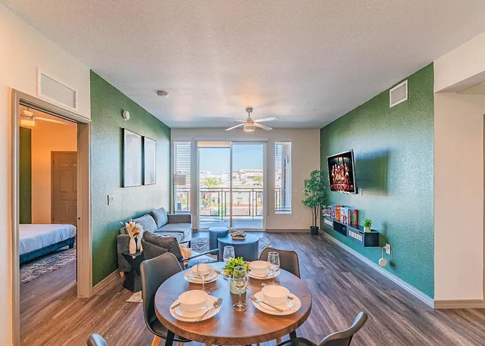 Stadium Area Unit With Balcony Pool Gym Parking Wd Apartment