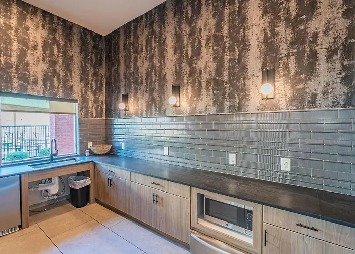 Apartment Stadium Area Unit With Balcony Pool Gym Parking Wd Glendale